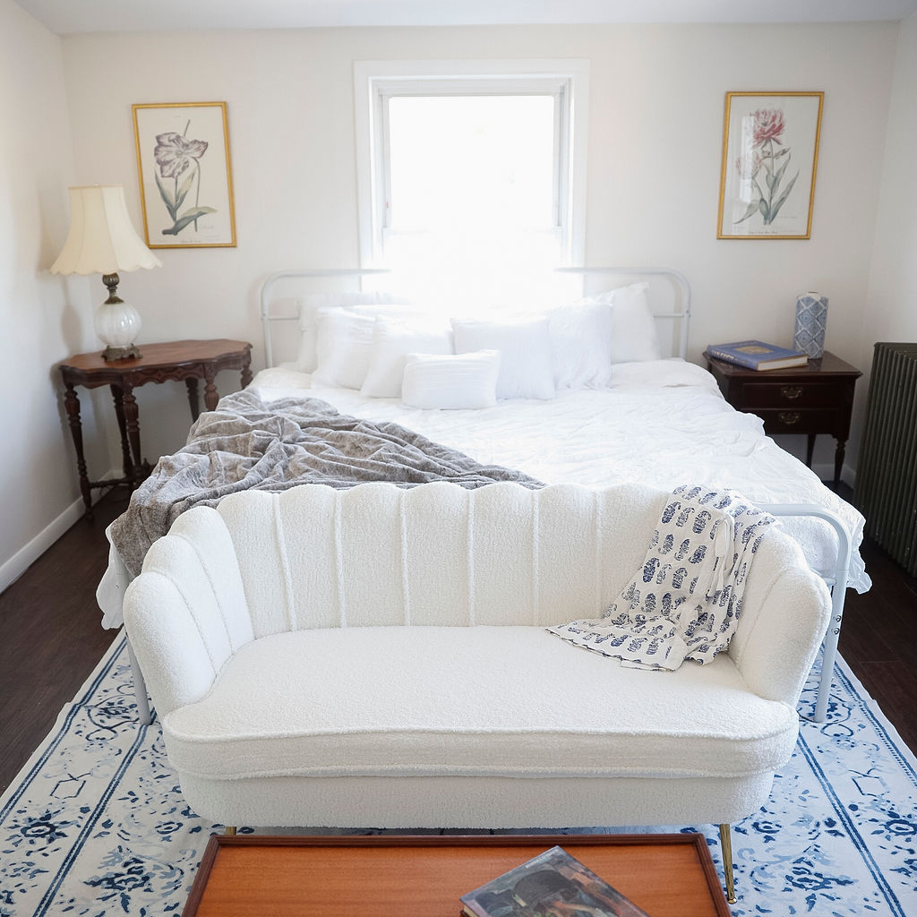 The Nettie Willard Lincoln Room at The Lincoln House Inn